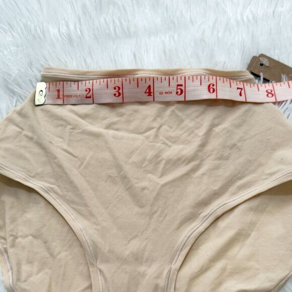 Women SKIMS Ft Everybody Full Brief In Sand Size Extra Small - Picture 3 of 7